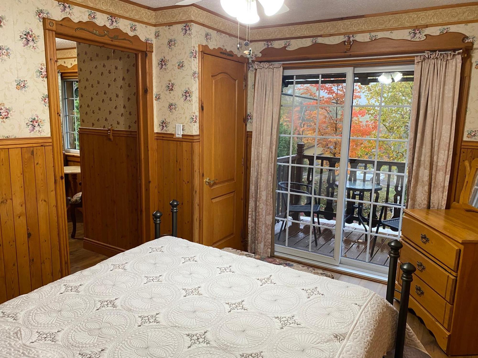 Auberge La Cote D'Or Петит-Ривьер-Сен-Франсуа Экстерьер фото