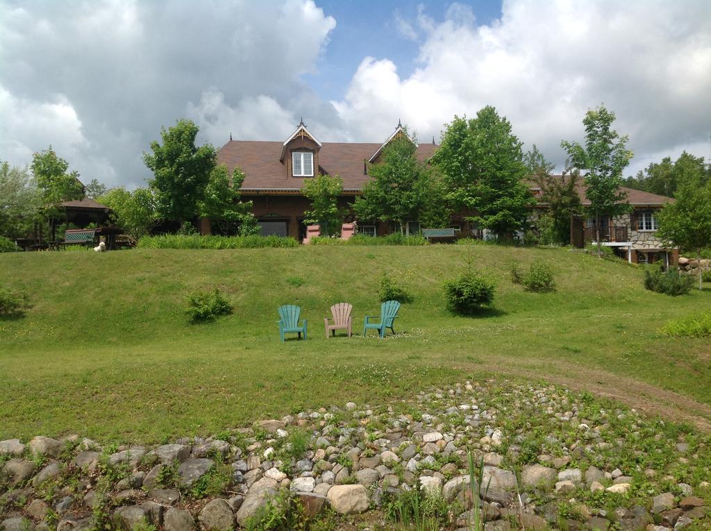 Auberge La Cote D'Or Петит-Ривьер-Сен-Франсуа Экстерьер фото
