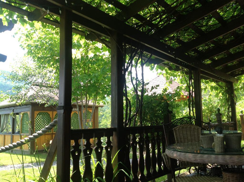 Auberge La Cote D'Or Петит-Ривьер-Сен-Франсуа Экстерьер фото