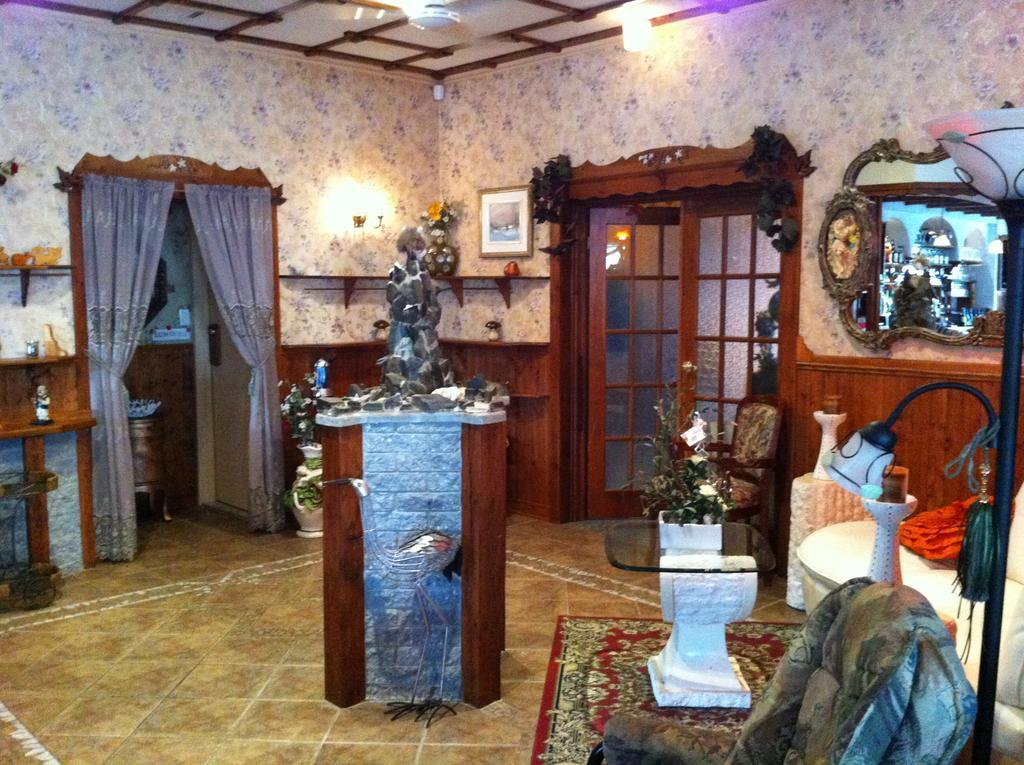 Auberge La Cote D'Or Петит-Ривьер-Сен-Франсуа Экстерьер фото
