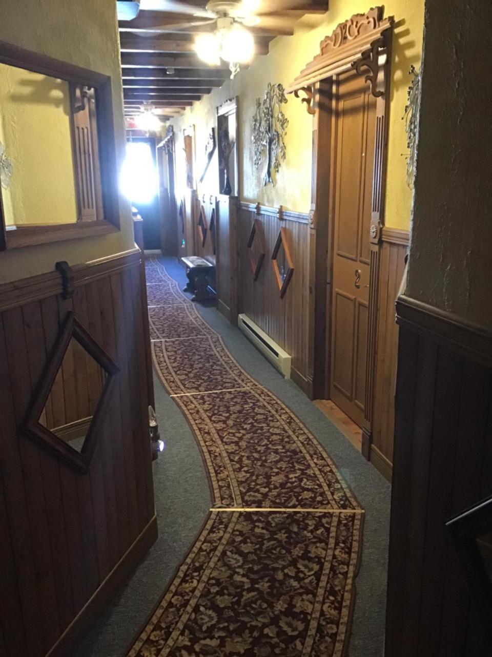 Auberge La Cote D'Or Петит-Ривьер-Сен-Франсуа Экстерьер фото