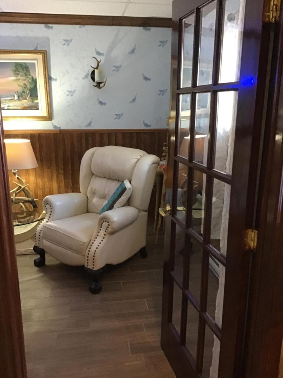 Auberge La Cote D'Or Петит-Ривьер-Сен-Франсуа Экстерьер фото